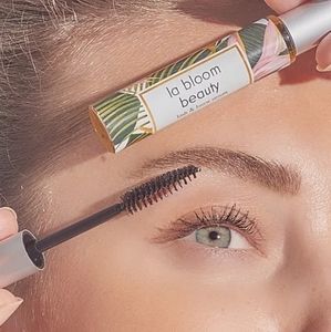 La Bloom Beauty eye and brow serum - Brand New